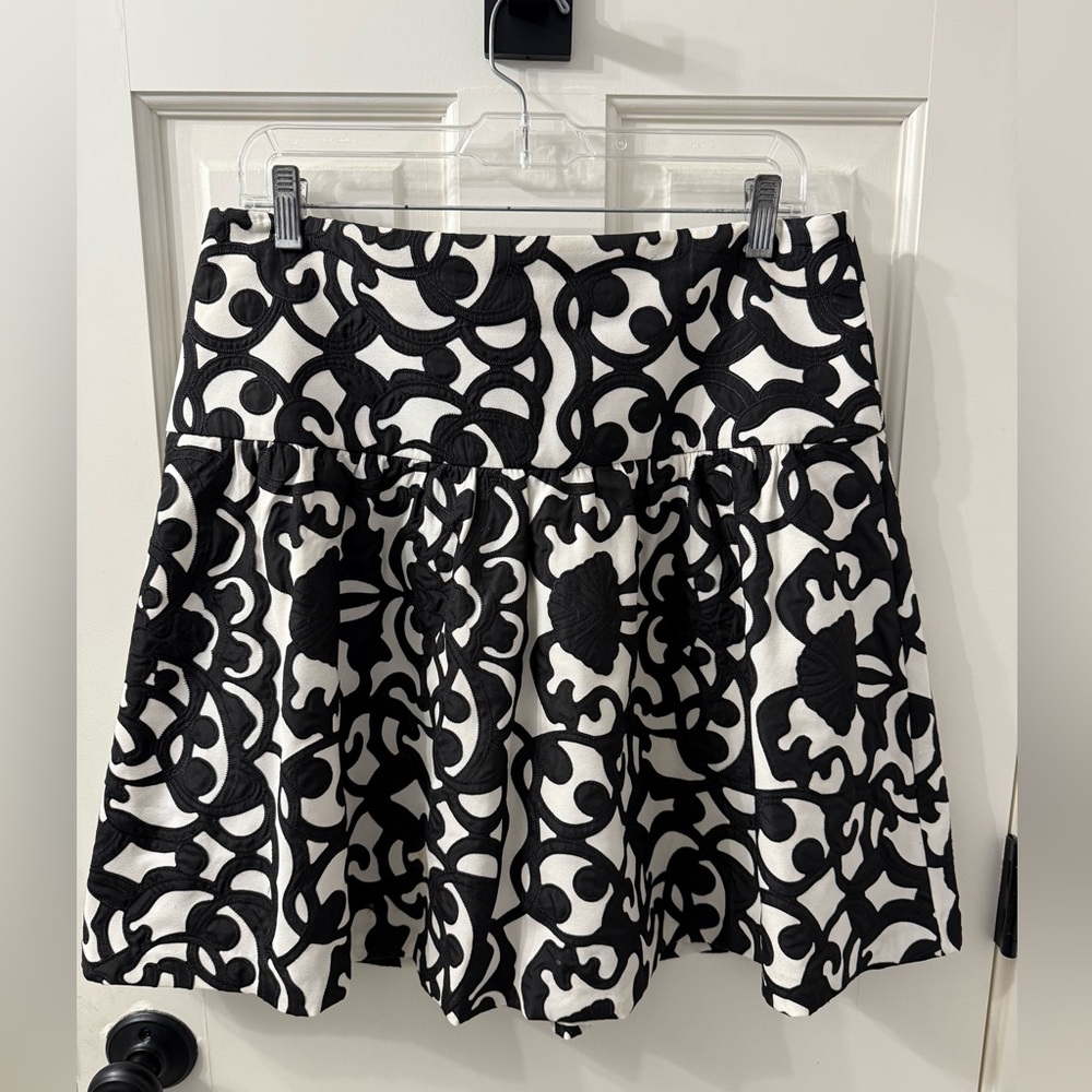 Black and White Ann Taylor Patterned Skirt